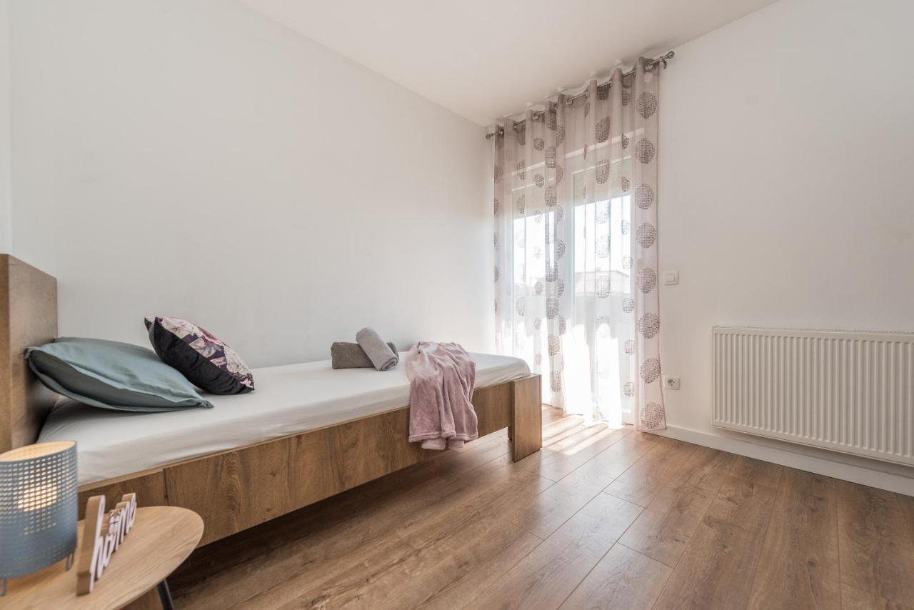 Apartament Dmarie