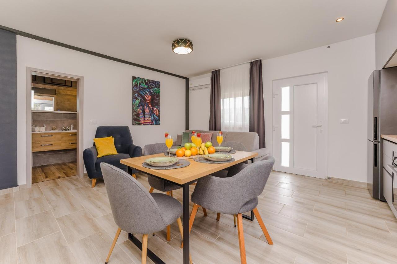 Dmarie Apartament